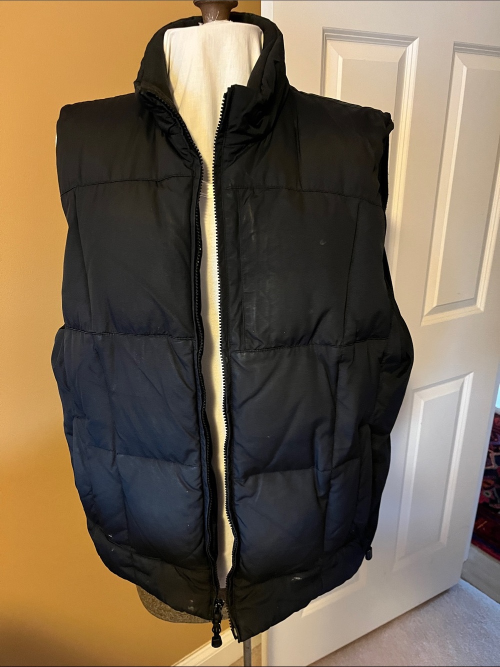 Eddie Bauer Black Quilted Puffer Vest - Sleeveless Insulated